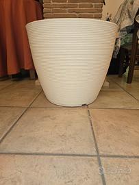 Vaso bianco 48 cm Teraplast in resina plastica