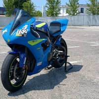 Yamaha R1