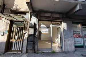 NEGOZIO A CASSINO