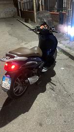 Beverly 250 2004 (leggere la descrizione)