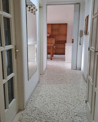 Cosenza centro  2 singole femminili in bilocale