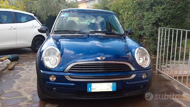 mini one 2001