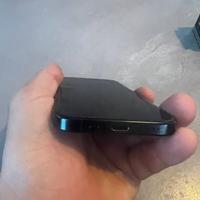 Telefono iphone 16 pro 256 giga