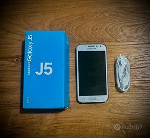 Samsung Galaxy J5 16Gb