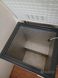 congelatore a pozzetto Indesit