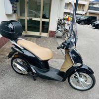 Piaggio Liberty 50 4T 2019 - 2679km - Accessori