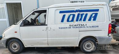 Ricambi Nissan Vanette, 2.3 diesel, anno 1998