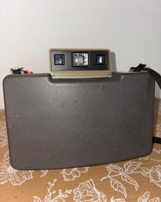 Polaroid land camera 330