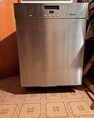 Lavastoviglie Miele.