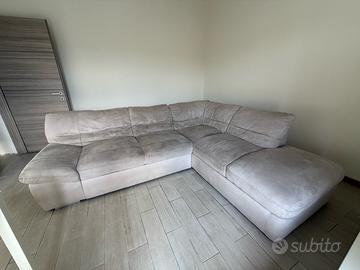 Divano letto con penisola