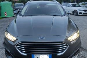 Ford Mondeo SW  full Hybrid 