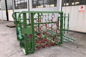 Erpice da prati con molle