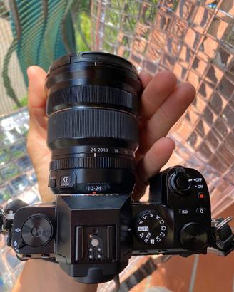 Fujifilm XS-10 + Fuji XF 10-24 F4 R OIS (Fujifilm)