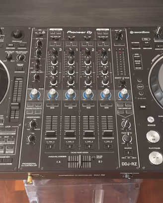Console Pioneer DDJ-RZ