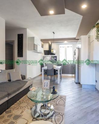 VILLA A SCHIERA A VALSAMOGGIA