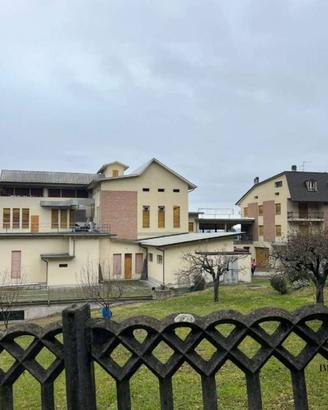 Casa indipendente di 3581 m² con più di 5 locali a