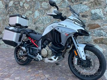 DUCATI Mulistrada V4S Adventure Travel & Radar