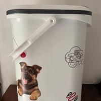 Scatola porta crocchette