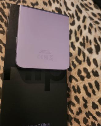 Samsung Galaxy Flip 4