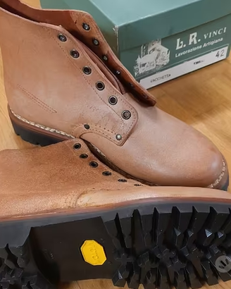 Scarponi in pelle L.R. Vinci Rugiati artigianali