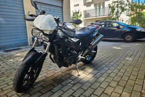 Bmw f800r