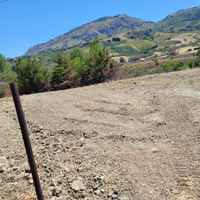 Panoramico terreno con vista Monreale e Palermo