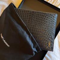 Pochette Saint Laurent