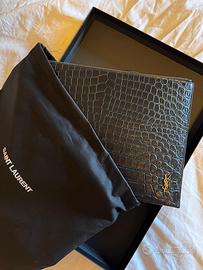 Pochette Saint Laurent