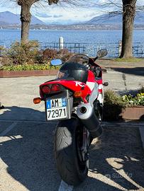 Yamaha R1 2000