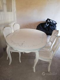 Mobili d'arredamento 