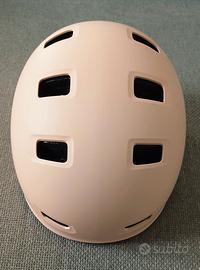 Casco roller skateboard monopattino