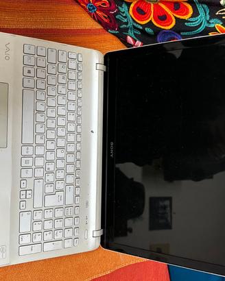 Sony Vaio SVF152A29M