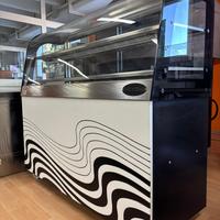 Vetrina espositiva calda