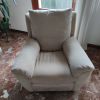 Divano 3 posti e 2 poltrone 1 con recliner