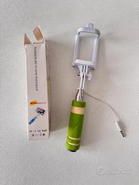 Selfie stick con cavo