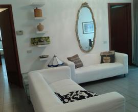 Due stanze singole in appartamento ampio