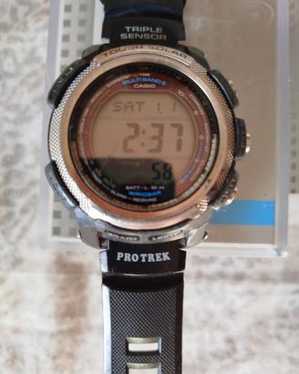 CASIO PRO TREK  PRW 2000 SOLAR