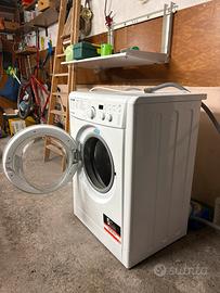 Lavatrice indesit