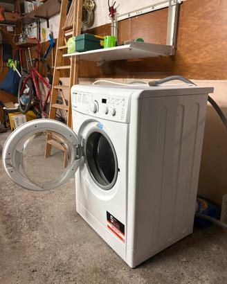 Lavatrice indesit