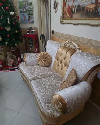 divano stile barocco