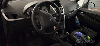 Peugeot 207 '09, carrozzeria ok,Motore Guasto