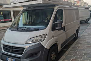 Furgone fiat ducato con tenda automatica BM