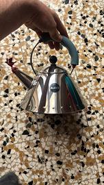 Bollitore alessi 9093 con manico azzurro