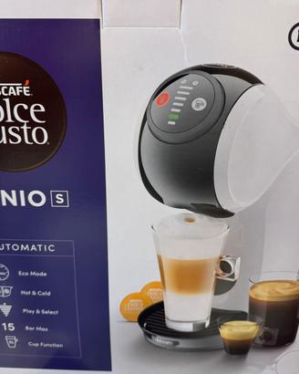 Macchina per il caffe' dolce gusto