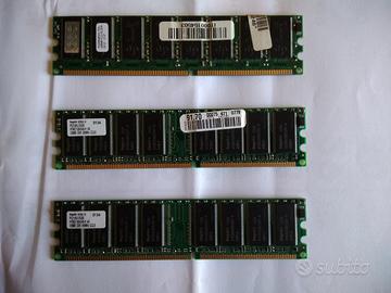 RAM: 1 da 256 mb pc2100 - 2 da 128 mb pc2100u