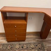 Scrivania artigianale ad angolo