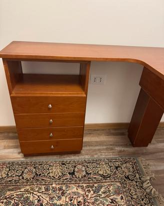 Scrivania artigianale ad angolo