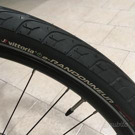Copertoni Vittoria E-Randonneur 700x48 Nuovi