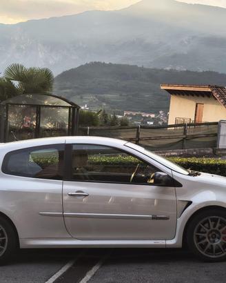 Renault Clio rs3 2012