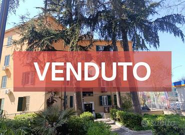 4 LOCALI A ROMA
